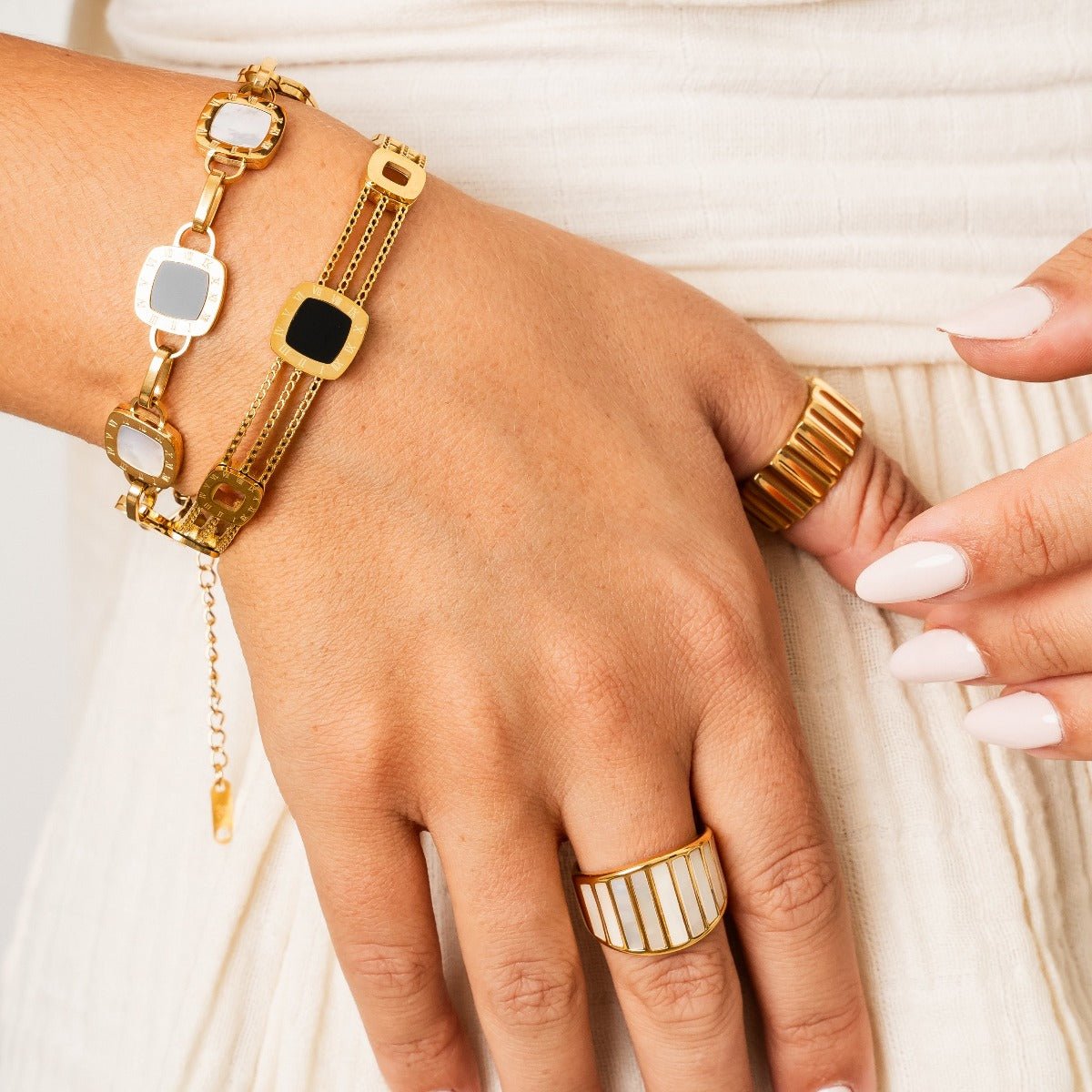Ring Colosseum 18K Gold Plated