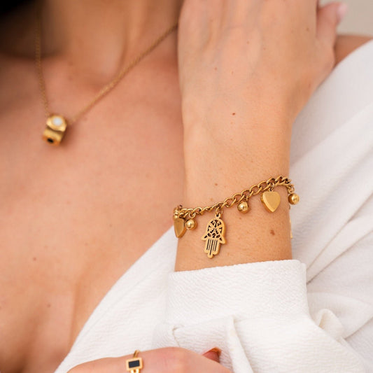 Bracelet Links Heart and Hamsa Pendant 18K Gold Plated