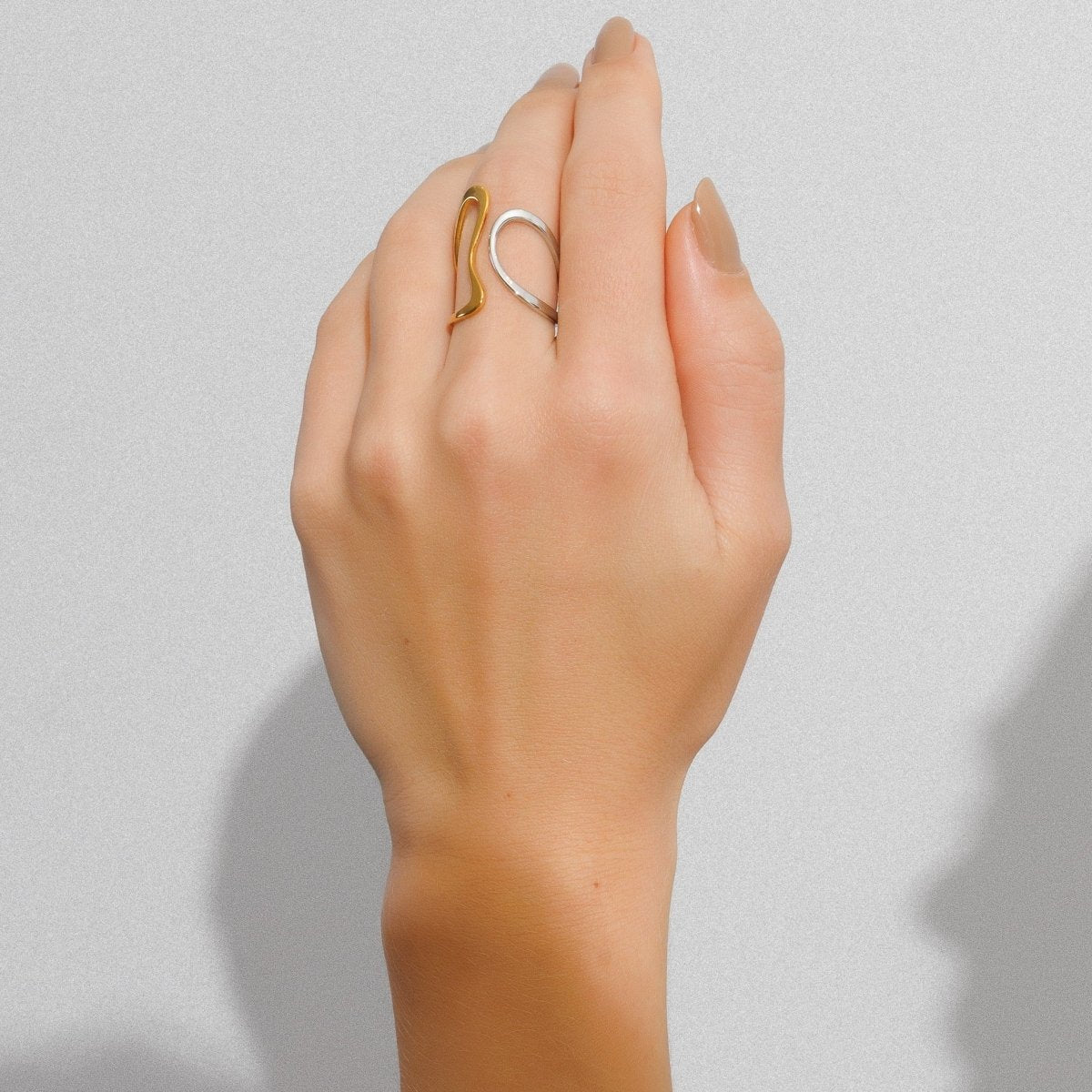 Ring Contorno Adjustable with Mixed Gold and Silver Finish