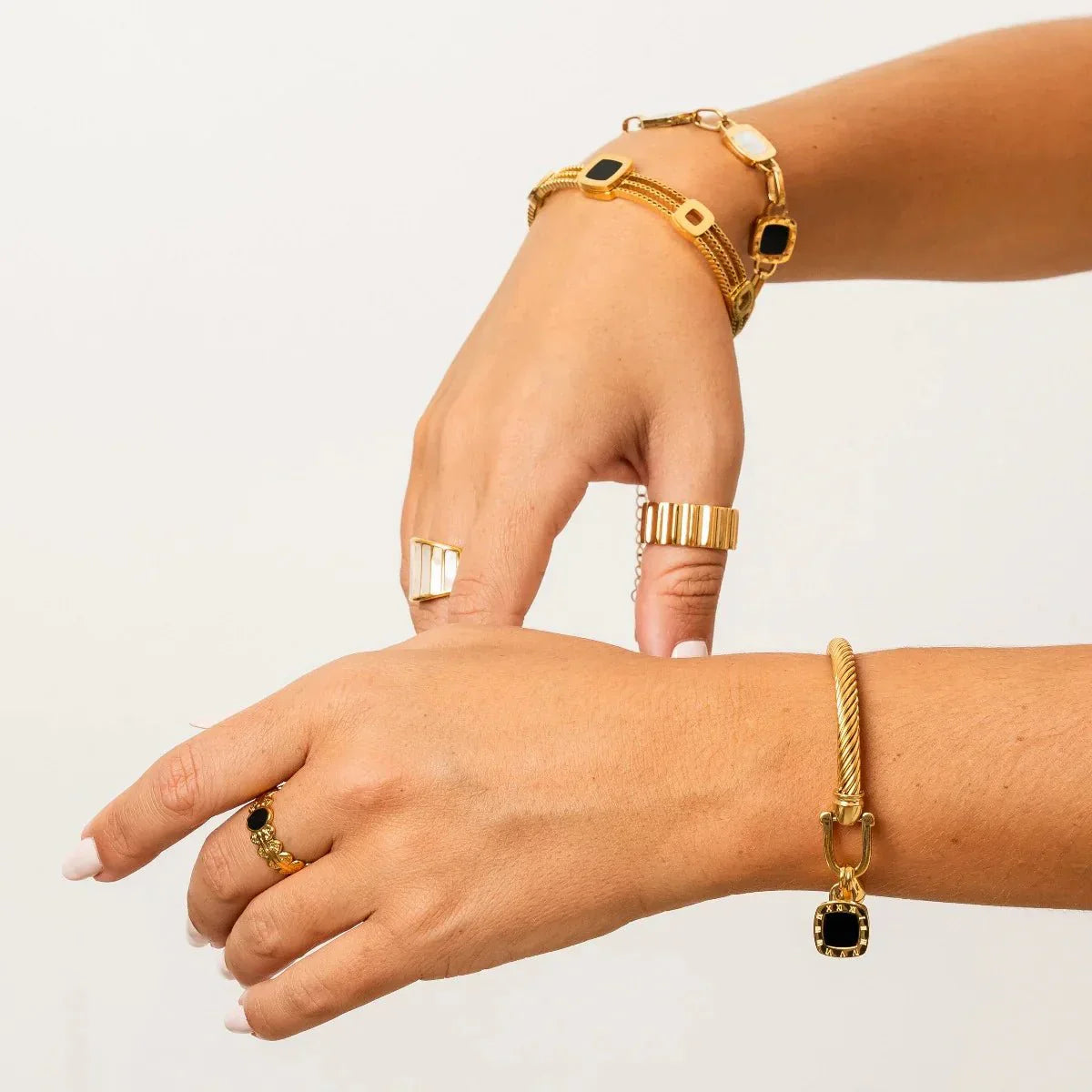 Onyx Summer Bracelet 18K Gold Plated