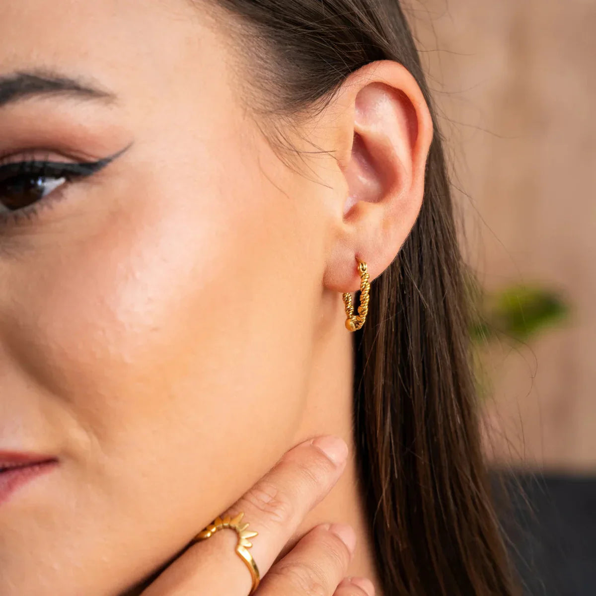 Earring Hoop Twist 18K Gold Plated