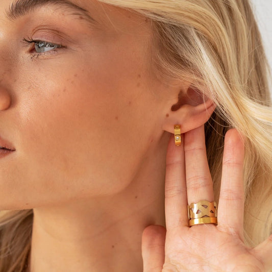 Classic Inspiration Hoop Earring 18K Gold Plated